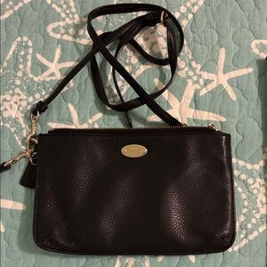 #2- Coach Lyla Double Gusset Black Pebbled Leather Crossbody. Christmas Gift?🎄🎄🎄